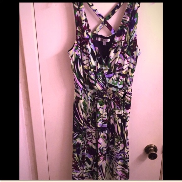 Fabulous Dress by Jennifer Lopez - Picture 7 of 9